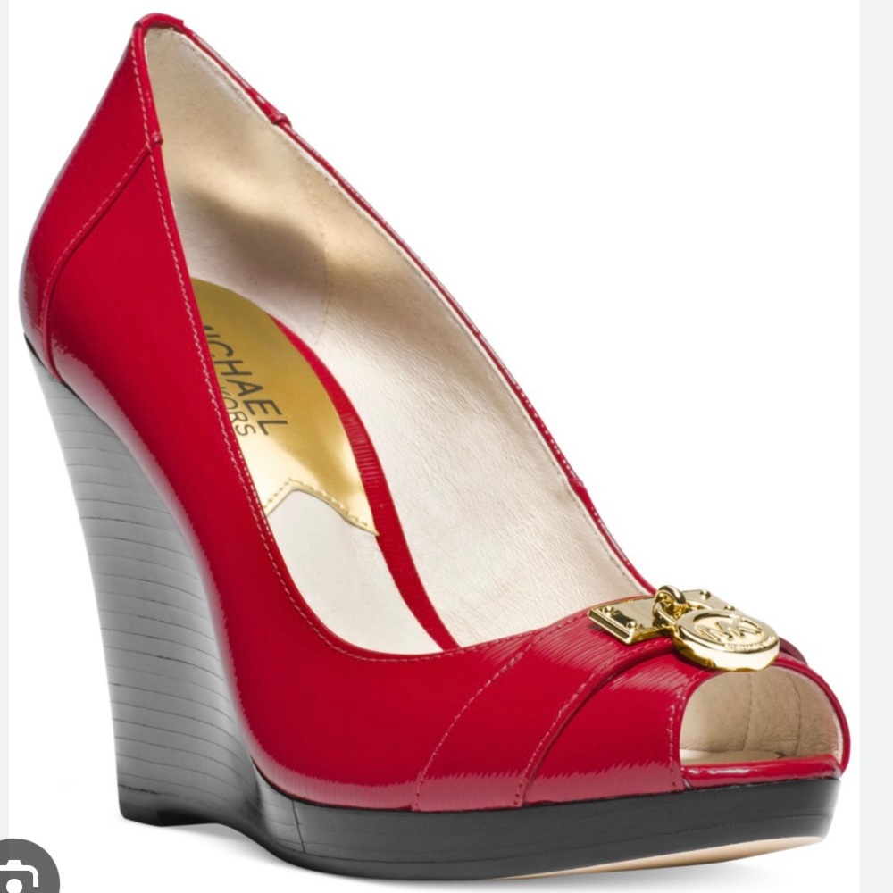Michael Michael Kors Hamilton Wedge in Red Patent - NWT